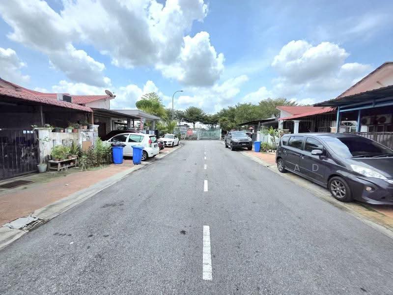 1-storey Terraced House for Sale in Kampung Lombong (Shah Alam) - Wan Azlan Ahmad - PropertyGuru.com.my