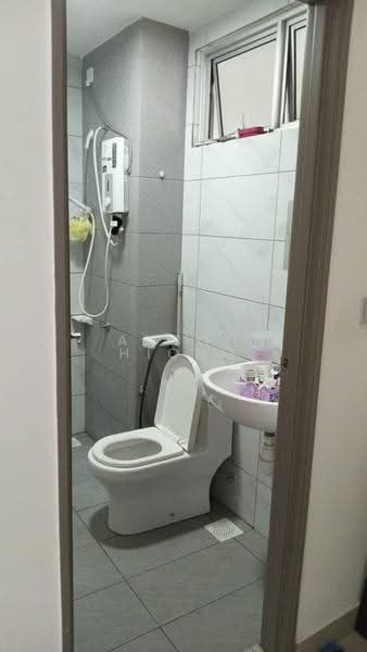 Kediaman Servis untuk Dijual di SKS Habitat - Anson Hiong - Bathroom - PropertyGuru.com.my