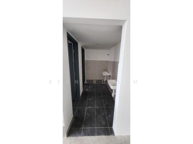 Kedai untuk Disewa di Bandar Baru Permas Jaya (Permas Jaya) - Bernard Lim - Bathroom - PropertyGuru.com.my