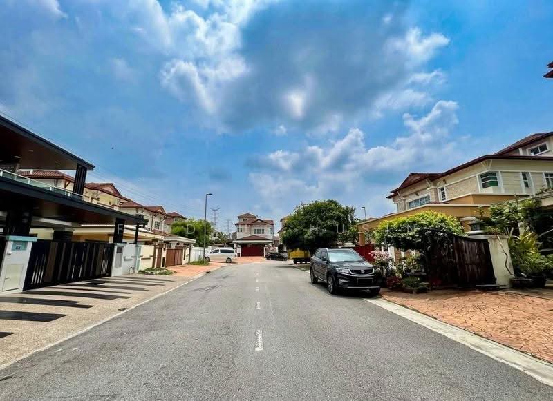 Rumah Banglo untuk Dijual di Bandar Putra Permai (Seri Kembangan) - Firdaus Husin - PropertyGuru.com.my