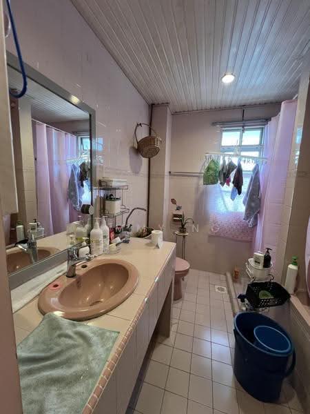 Rumah Berkembar untuk Dijual di Taman Cheras Perdana (Cheras) - Jimmy Ng - Bathroom - PropertyGuru.com.my