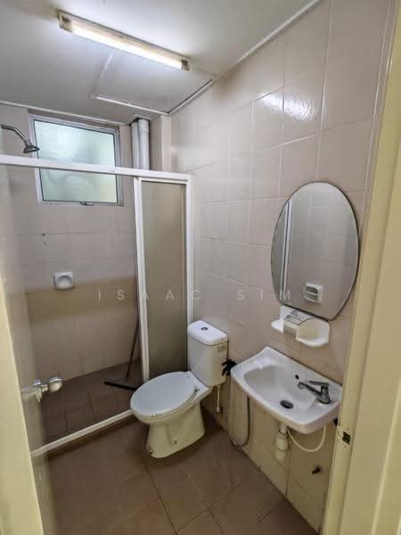 Pangsapuri untuk Disewa di Villa Residence - Isaac Sim - Bathroom - PropertyGuru.com.my
