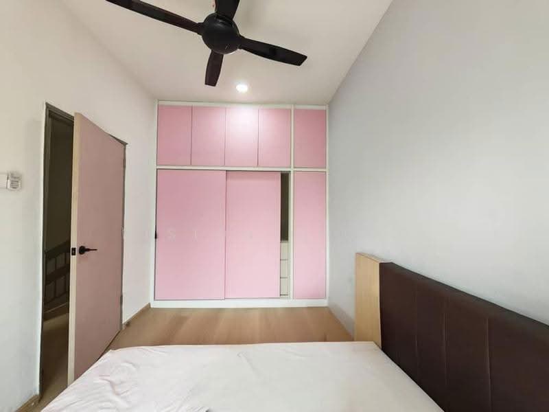 2-storey Terraced House for Sale in Taman Bukit Kempas (Tampoi) - Elston Chong - Bedroom - PropertyGuru.com.my