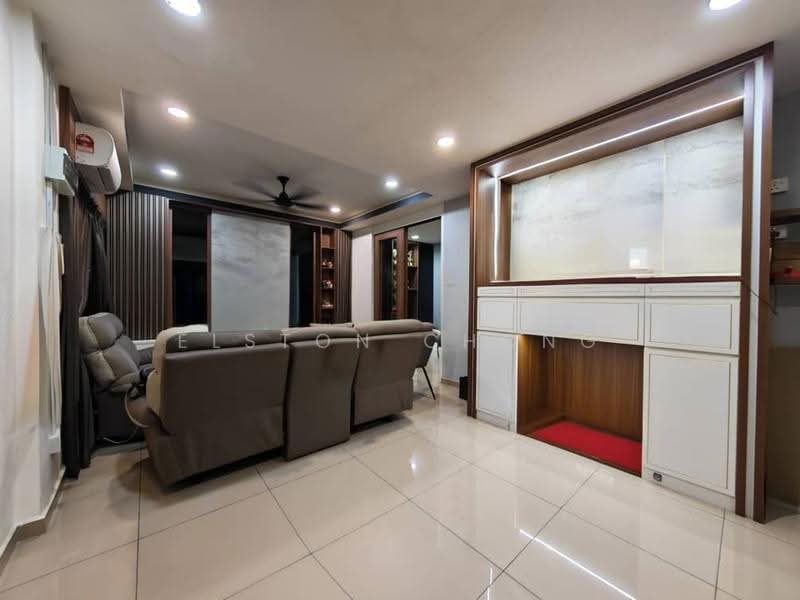 2-storey Terraced House for Sale in Taman Bukit Kempas (Tampoi) - Elston Chong - Living Room - PropertyGuru.com.my