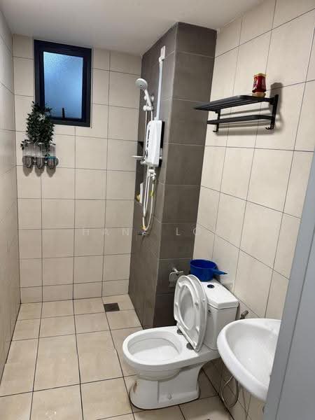 Kediaman Servis untuk Disewa di ANYA at Shorea Park - Hanz Low - Bathroom - PropertyGuru.com.my