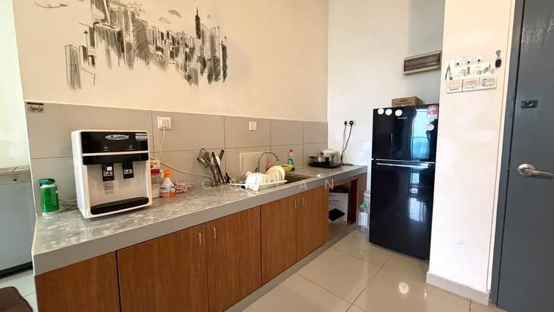 Service Residence for Sale at D'carlton (Residensi Seri Mega) - CS Tan - Kitchen - PropertyGuru.com.my
