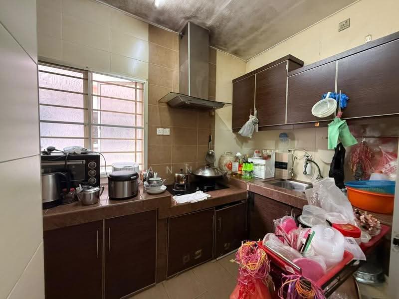 Terraced House for Sale in Bandar Botanic (Klang) - Joanne Lim - Kitchen - PropertyGuru.com.my
