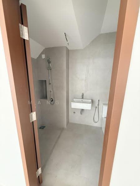 Rumah Kluster untuk Dijual di Austin Crest (Johor Bahru) - Mang Janet - Bathroom - PropertyGuru.com.my