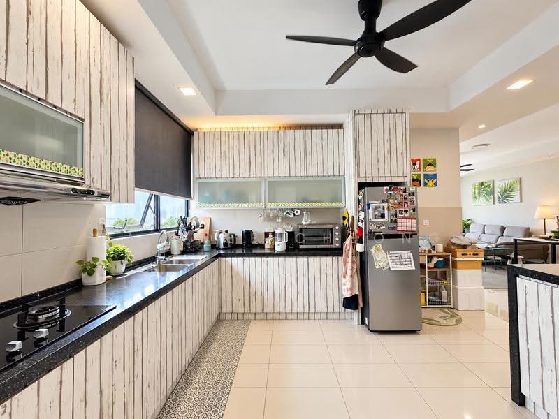 Condominium for Sale at A'Marine Condominium - Rainnee Cheong - Kitchen - PropertyGuru.com.my