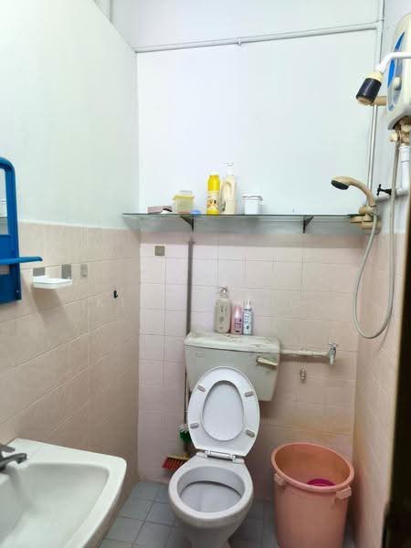 Rumah Teres 1-Tingkat untuk Dijual di Taman Seri Duyong (Duyong) - King Song - Bathroom - PropertyGuru.com.my