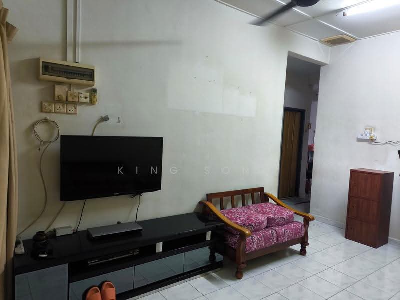 Rumah Teres 1-Tingkat untuk Dijual di Taman Seri Duyong (Duyong) - King Song - Living Room - PropertyGuru.com.my