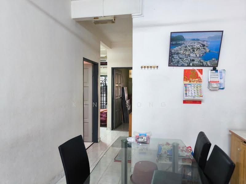 Rumah Teres 1-Tingkat untuk Dijual di Taman Seri Duyong (Duyong) - King Song - Dining Room - PropertyGuru.com.my