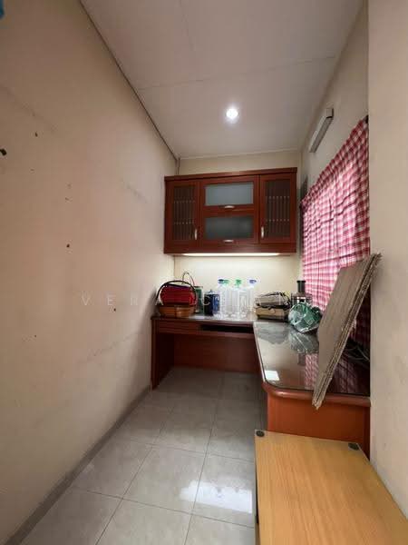 1-storey Terraced House for Rent in Taman Pelangi (Johor Bahru) - Vera Chang - Study - PropertyGuru.com.my