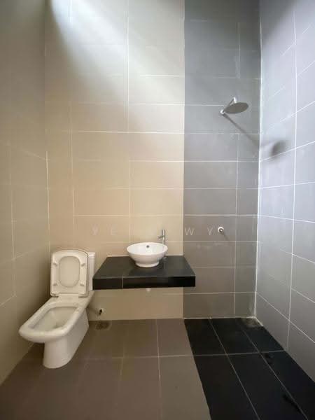 Semi-Detached House for Rent in D'Kayangan (Shah Alam) - Yeoh WY - Bathroom - PropertyGuru.com.my