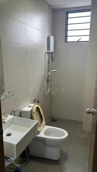 Service Residence for Rent at Putra One Residence - Alicia Soo - Bathroom - PropertyGuru.com.my