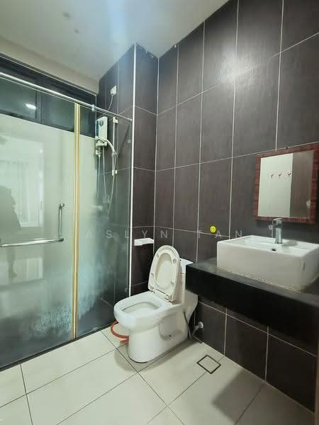 Service Residence for Rent at D'Secret Garden (Pangsapuri Kempas Indah) - Jaslyn Tan - Bathroom - PropertyGuru.com.my