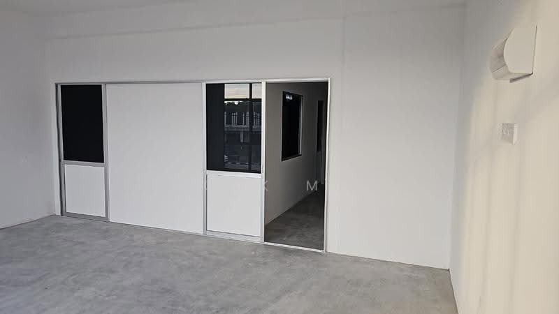 Shop / Office for Sale in Seri Manjung (Perak) - Sook Mei - Interior - PropertyGuru.com.my