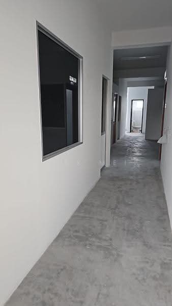 Shop / Office for Sale in Seri Manjung (Perak) - Sook Mei - Corridor - PropertyGuru.com.my