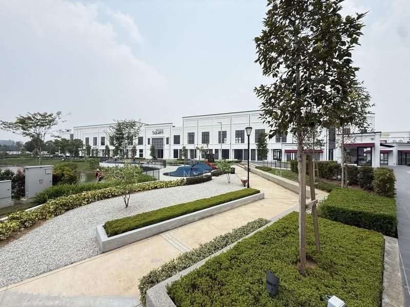 Ruang Niaga untuk Disewa di Bandar Puncak Alam (Puncak Alam) - Celine Gan - Exterior - PropertyGuru.com.my