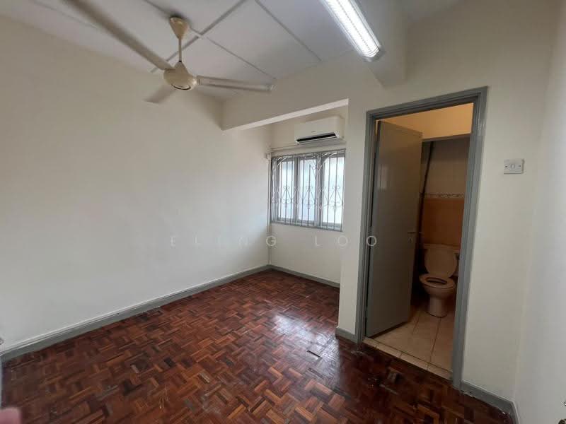 2-storey Terraced House for Rent in Taman Permata (Ulu Kelang) - Eling Loo - Bathroom - PropertyGuru.com.my