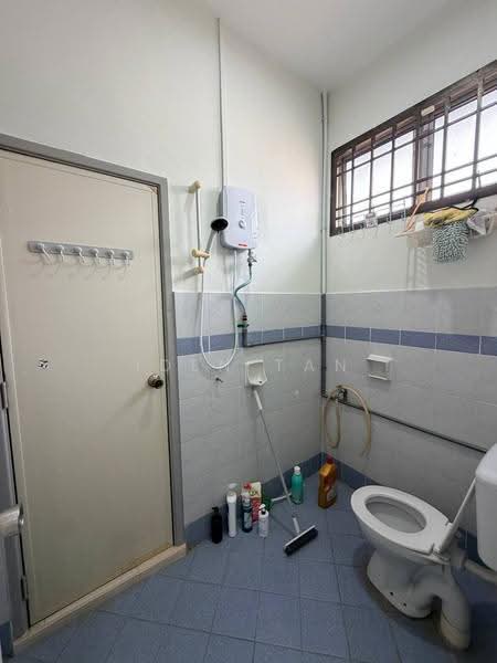2-storey Terraced House for Sale in Taman Nusa Bestari (Iskandar Puteri (Nusajaya)) - Iden Tan - Bathroom - PropertyGuru.com.my