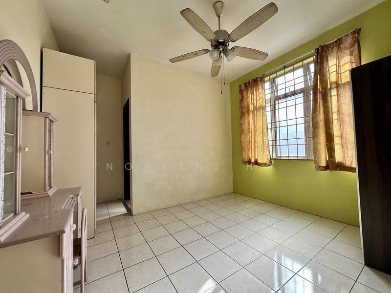 Apartment for Sale at Angkasa Apartment - NOREENE HO - Bedroom - PropertyGuru.com.my