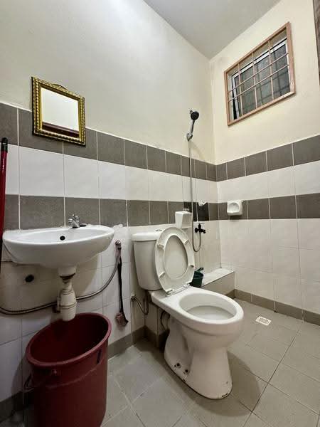 Apartment for Sale at Angkasa Apartment - NOREENE HO - Bathroom - PropertyGuru.com.my