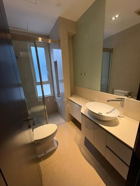 Kondominium untuk Dijual di Quayside Seafront Resort Condominiums - Michelle Tan - Bathroom - PropertyGuru.com.my