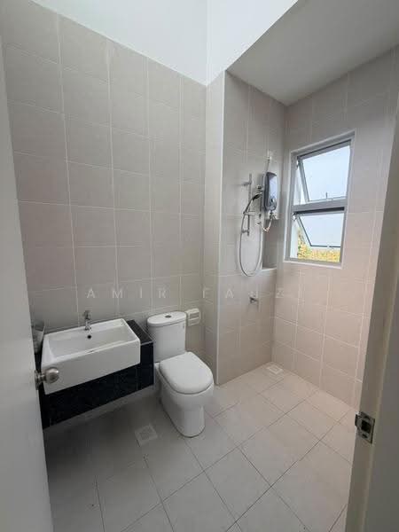 Rumah Teres 2-Tingkat untuk Dijual di Eco Forest (Semenyih) - Amir Fauzi - Bathroom - PropertyGuru.com.my