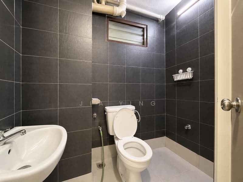 Apartment for Rent at Pantai Apartment - Jia Ying - Bathroom - PropertyGuru.com.my