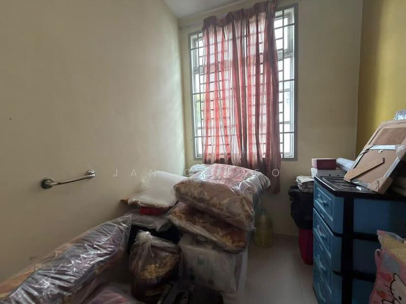 Rumah Teres 2-Tingkat untuk Dijual di Taman Desa Tebrau (Tebrau) - Janice Teo - Bedroom - PropertyGuru.com.my