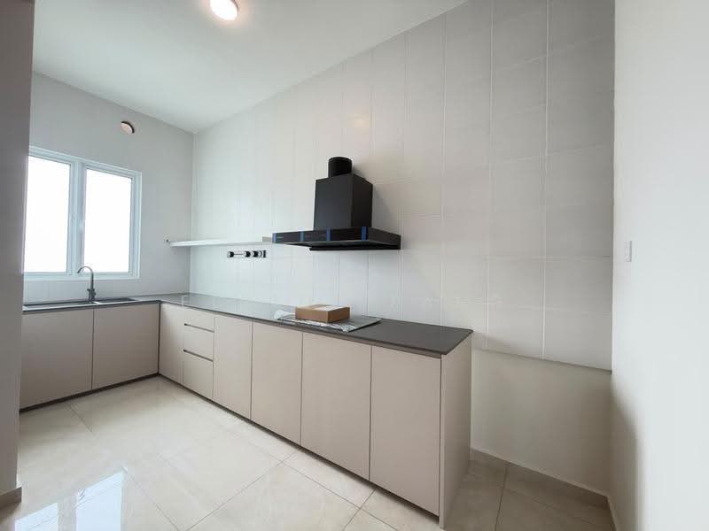 Condominium for Rent at Lucerne Residences - Eldius Pang - Kitchen - PropertyGuru.com.my