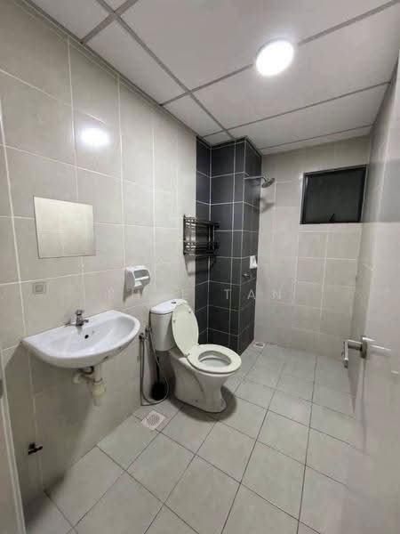 Pangsapuri untuk Disewa di Seruling Apartment - Shue Tan - Bathroom - PropertyGuru.com.my