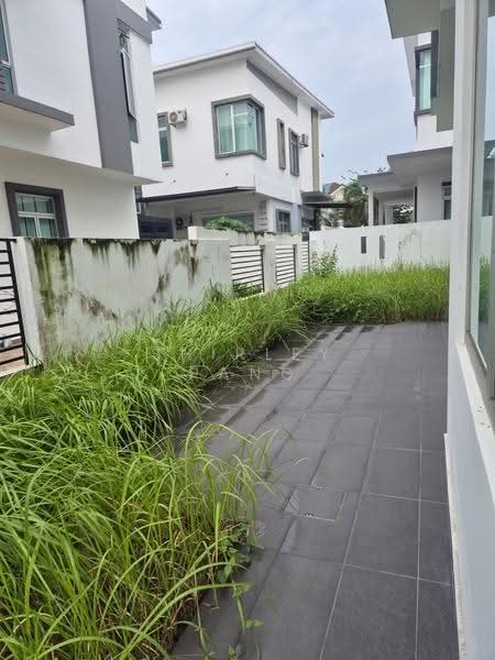 Semi-Detached House for Sale in Taman Nusa Bestari (Iskandar Puteri (Nusajaya)) - Shirley Pang - Exterior - PropertyGuru.com.my