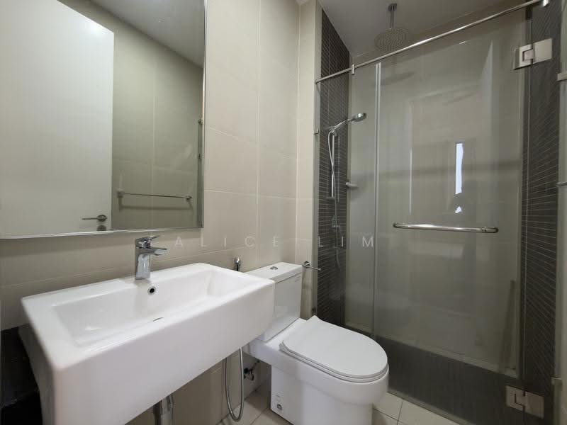 Kediaman Servis untuk Dijual di The Sentral Suites - Alice Lim - Bathroom - PropertyGuru.com.my