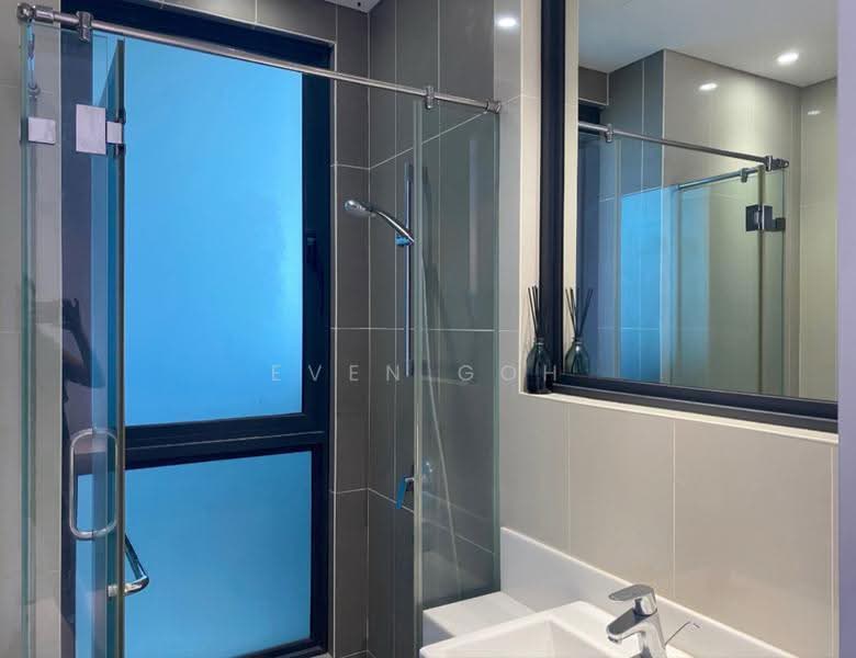 Kondominium untuk Dijual di The LIGHT COLLECTION II - Even Goh - Bathroom - PropertyGuru.com.my