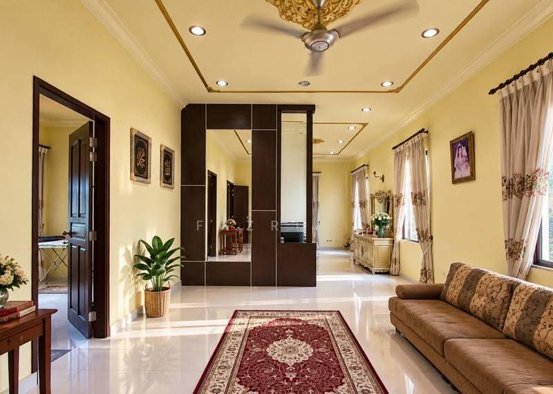 Bungalow House for Sale in Sepang (Selangor) - Fazri . - Living Room - PropertyGuru.com.my