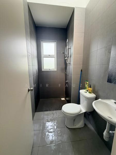 Rumah Teres 2-Tingkat untuk Disewa di Eco Forest (Semenyih) - Amir Fauzi - Bathroom - PropertyGuru.com.my