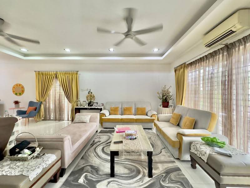 Semi-Detached House for Sale in Taman Saujana Emas (Kajang) - Fazri . - Living Room - PropertyGuru.com.my