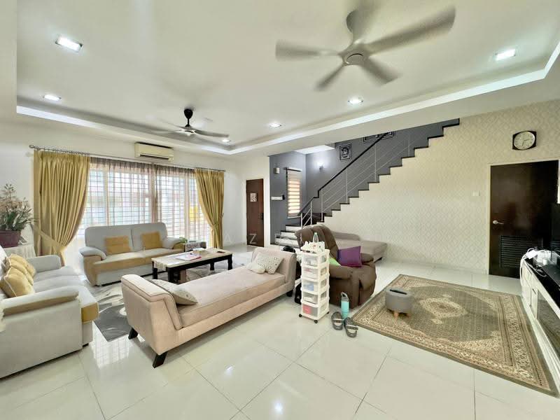 Semi-Detached House for Sale in Taman Saujana Emas (Kajang) - Fazri . - Living Room - PropertyGuru.com.my
