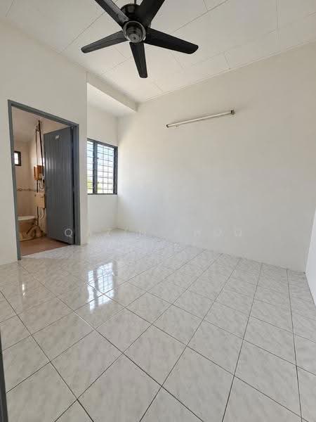 2-storey Terraced House for Sale in Taman Ampang (Ipoh) - Qazin Khoo - Bathroom - PropertyGuru.com.my