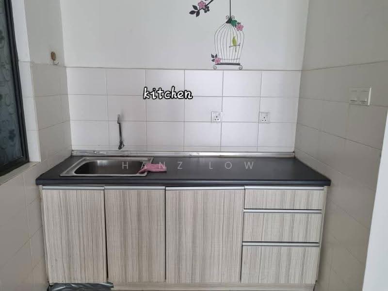 Kediaman Servis untuk Disewa di Zeva @ Equine South - Hanz Low - Kitchen - PropertyGuru.com.my