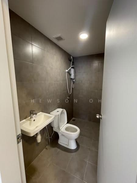 Kediaman Servis untuk Disewa di One Equine - Hewson Oh - Bathroom - PropertyGuru.com.my
