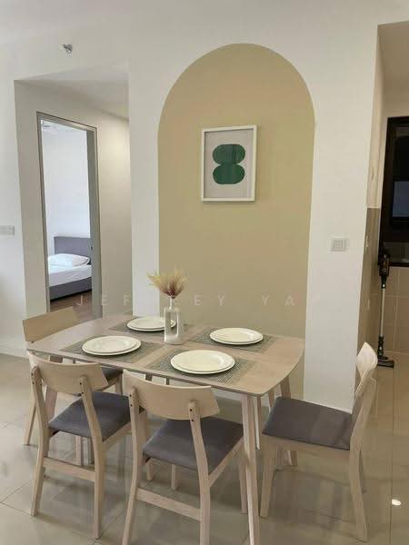 Kediaman Servis untuk Disewa di The Pulse Residence - Jeffrey Yap - Dining Room - PropertyGuru.com.my