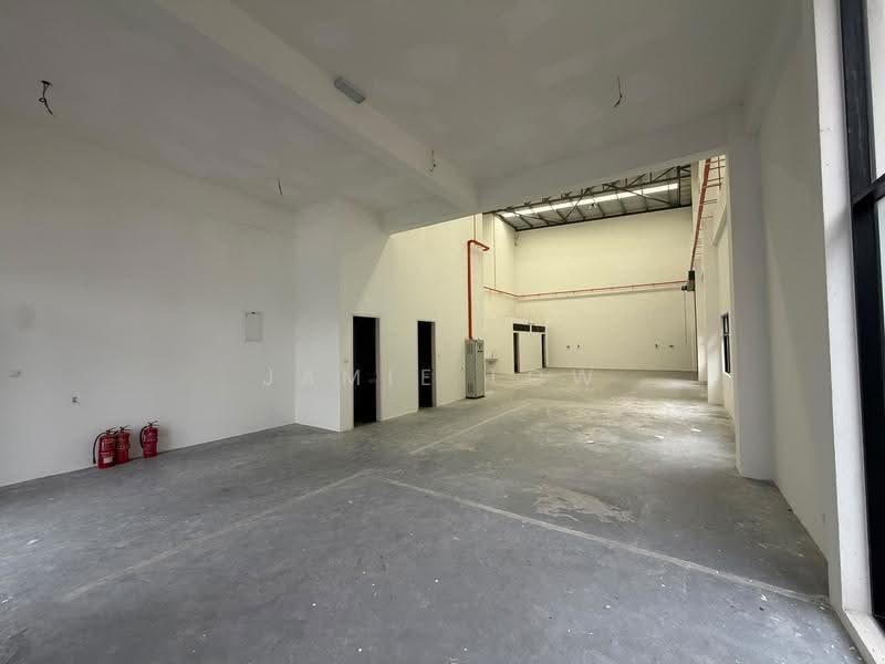 Factory for Rent in Eco Business Park 2 Senai (Senai) - Jamie Low - Interior - PropertyGuru.com.my