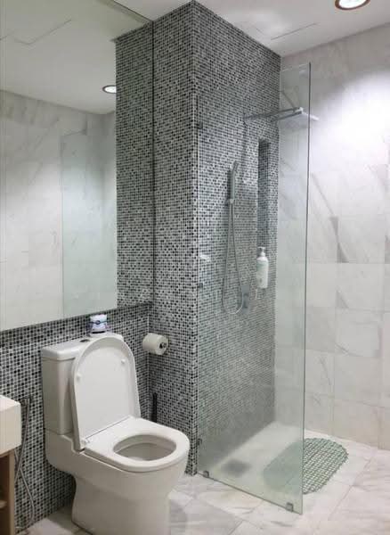Kediaman Servis untuk Disewa di The Elements - Vincent Lee - Bathroom - PropertyGuru.com.my
