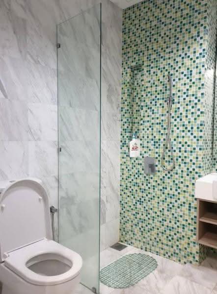 Kediaman Servis untuk Disewa di The Elements - Vincent Lee - Bathroom - PropertyGuru.com.my