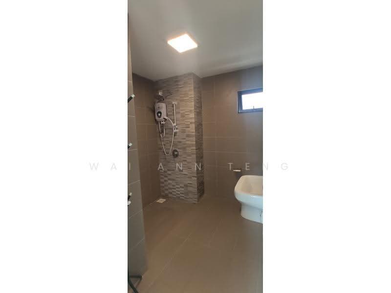 Condominium for Sale at Parkhill Residence - Wai Ann Teng - Bathroom - PropertyGuru.com.my