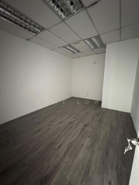 Kedai untuk Disewa di Seri Kembangan (Selangor) - Hanz Low - Interior - PropertyGuru.com.my