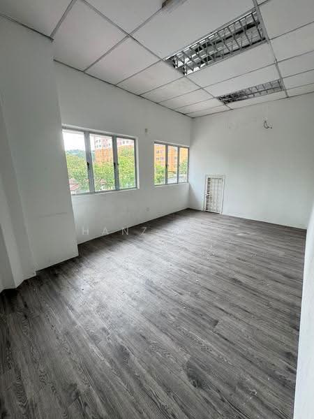 Kedai untuk Disewa di Seri Kembangan (Selangor) - Hanz Low - PropertyGuru.com.my